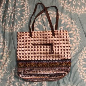 Aeropostale Tote bag